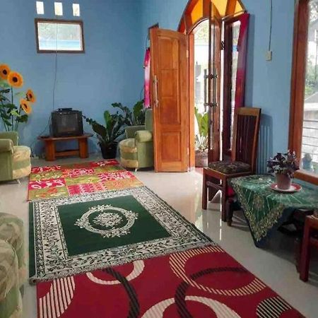 Express O 91370 Rumah Pemandangan Semeru Asli Lumajang Ngoại thất bức ảnh